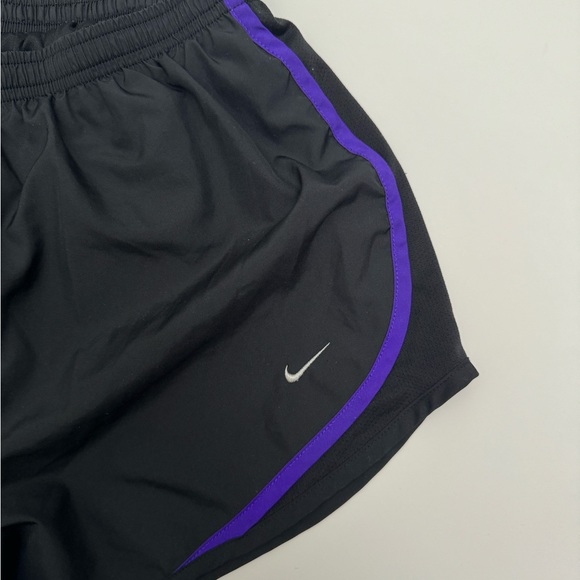 Nike running shorts - Picture 4 of 4